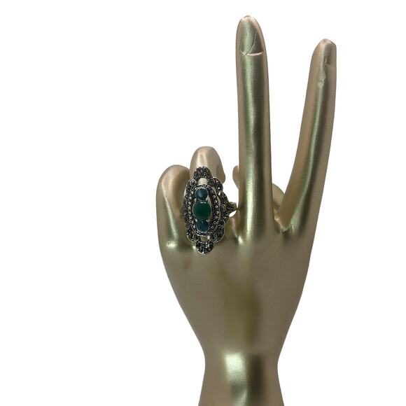 Silver and Green Rhinestone Statement Ring - Size 6.5 - Picture 2 of 7